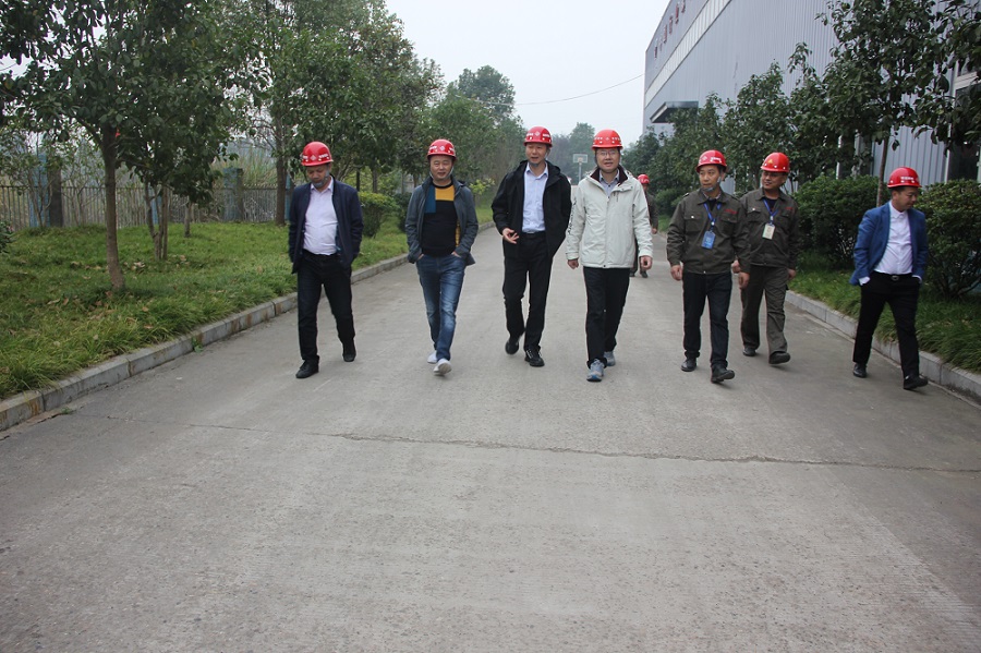 合作共贏，攜手前行